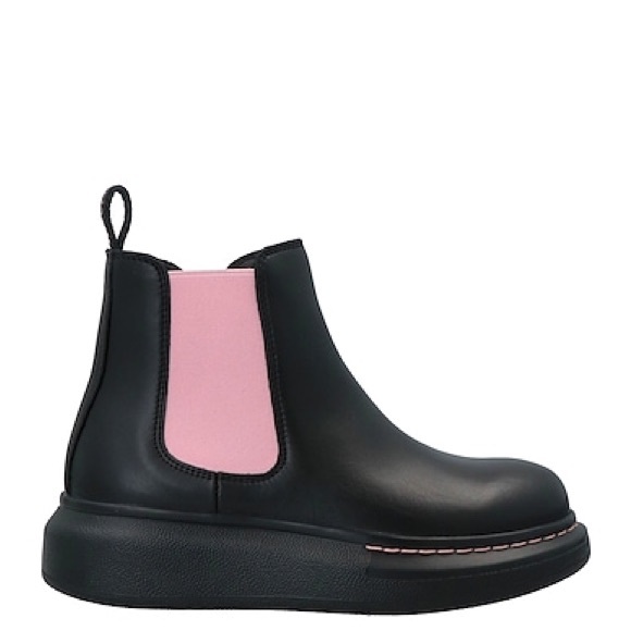 Alexander McQueen Other - ALEXANDER MCQUEEN
Ankle boots-Girls